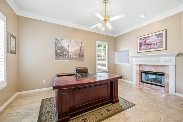 531 W North Hill Drive, Spring, TX 77388