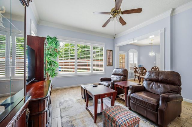 531 W North Hill Drive, Spring, TX 77388