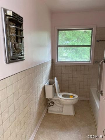 1912 18th Street, Huntsville, TX 77340