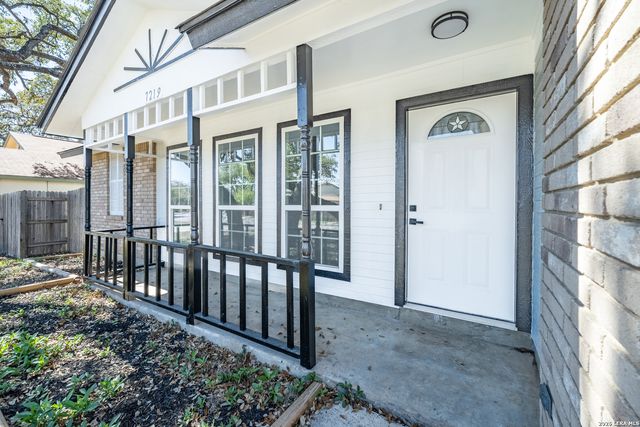 7219 Webbwood, San Antonio, TX 78250