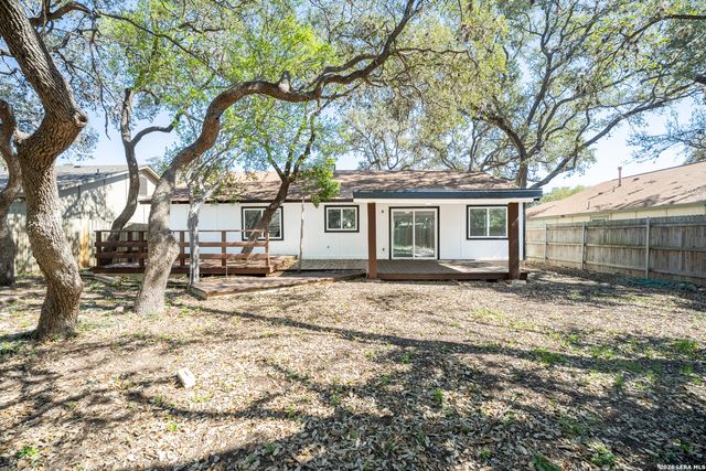 7219 Webbwood, San Antonio, TX 78250