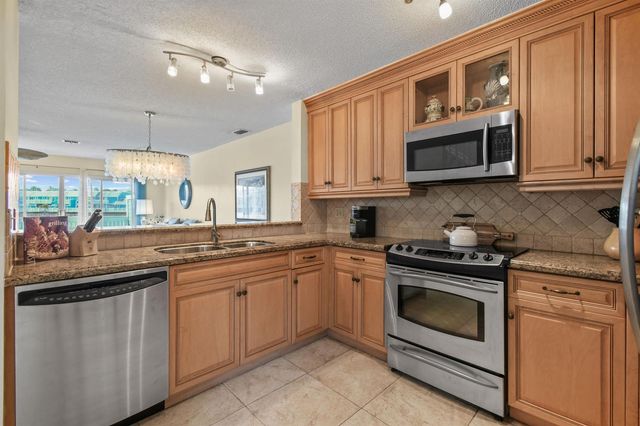 1216 Ocean Dunes Circle, Jupiter, FL 33477