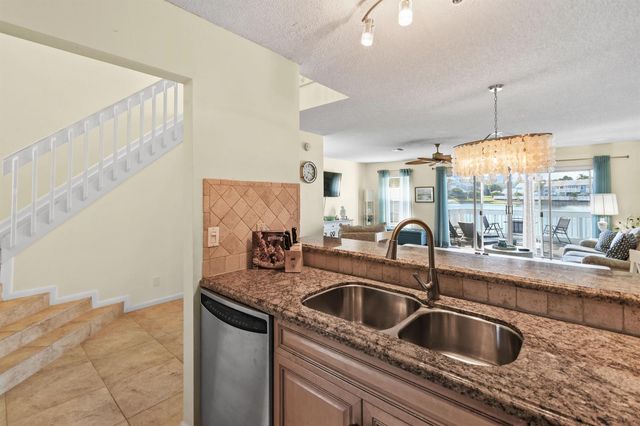 1216 Ocean Dunes Circle, Jupiter, FL 33477