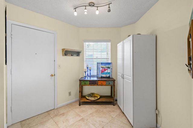 1216 Ocean Dunes Circle, Jupiter, FL 33477