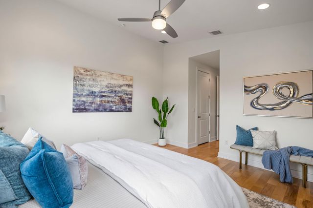 1301 Cometa ST A, Austin, TX 78721