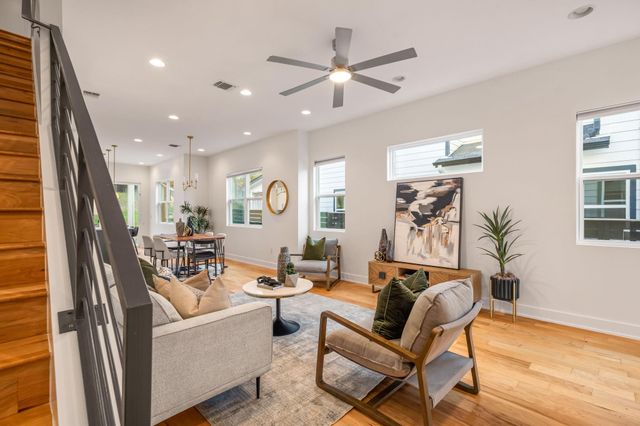 1301 Cometa ST A, Austin, TX 78721