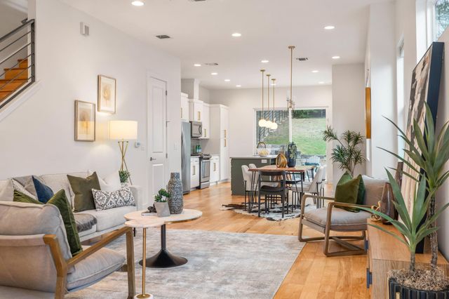 1301 Cometa ST A, Austin, TX 78721