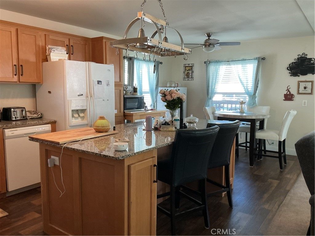 Image 16 of property listing at 24200 State St, San Jacinto, CA 92583