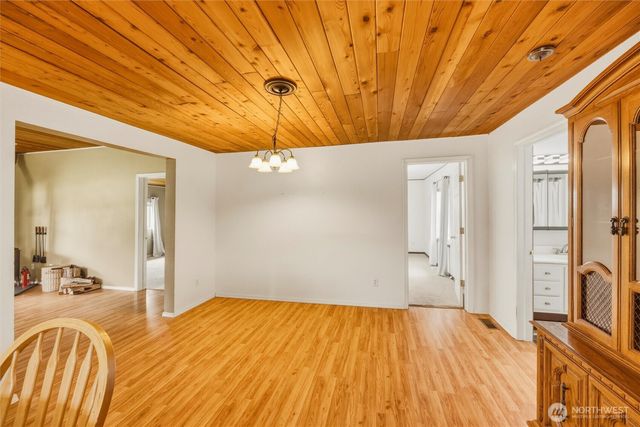 902 Nooksack Avenue, Nooksack, WA 98276