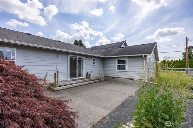 902 Nooksack Avenue, Nooksack, WA 98276