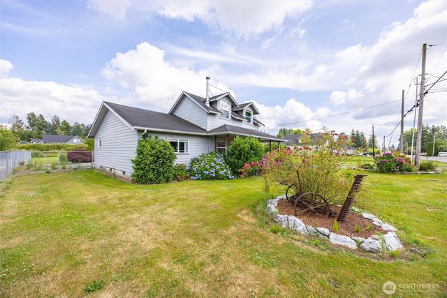 902 Nooksack Avenue, Nooksack, WA 98276