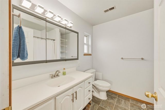 902 Nooksack Avenue, Nooksack, WA 98276