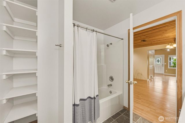 902 Nooksack Avenue, Nooksack, WA 98276