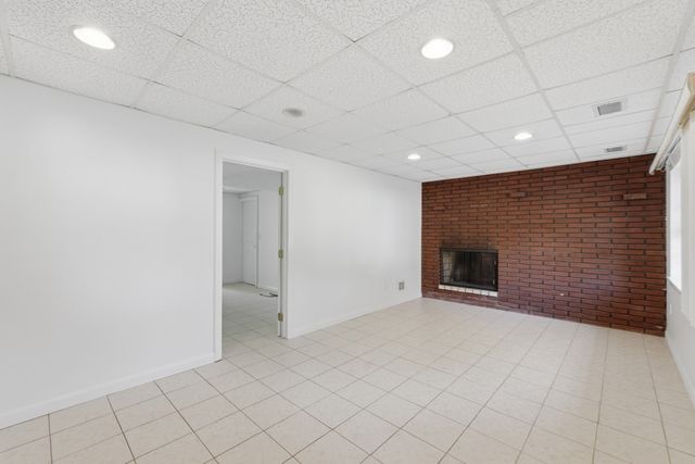 4 Angelica Dr., Framingham, MA 01701