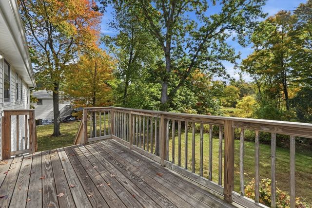 4 Angelica Dr., Framingham, MA 01701