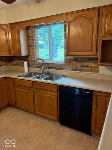 385 S Baltimore Road, Monrovia, IN 46157