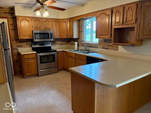 385 S Baltimore Road, Monrovia, IN 46157