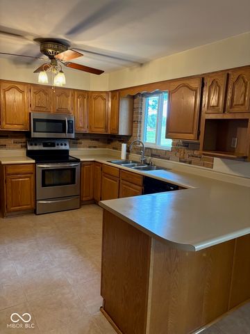 385 S Baltimore Road, Monrovia, IN 46157