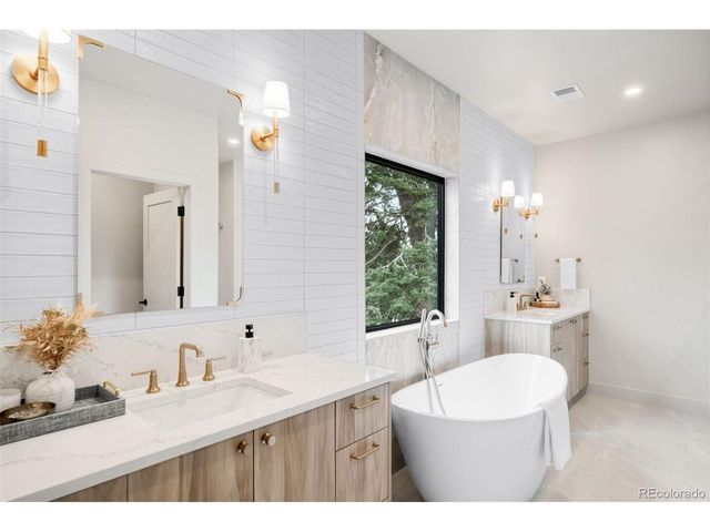 3930 W Byron Pl, Denver, CO 80212