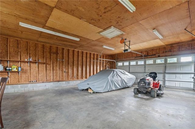 206 Piney Woods Drive, Ellijay, GA 30536