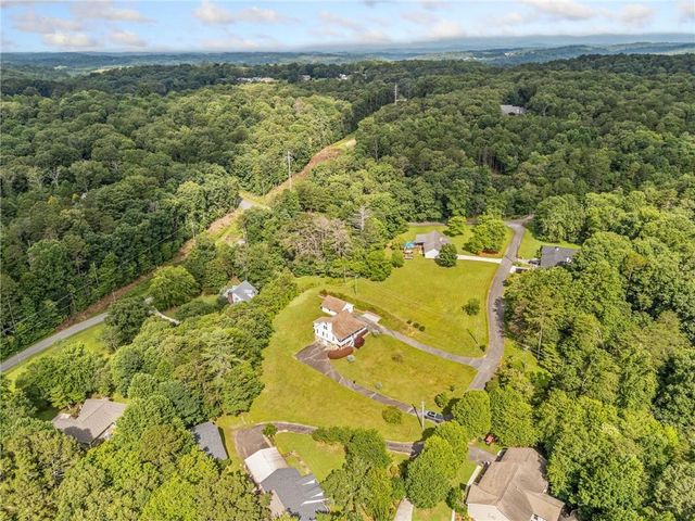 206 Piney Woods Drive, Ellijay, GA 30536