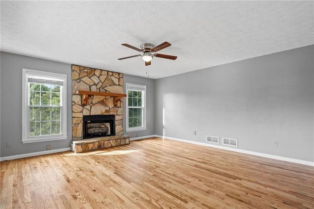 206 Piney Woods Drive, Ellijay, GA 30536