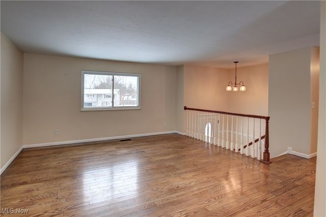 3258 Van Buren Drive, Brunswick, OH 44212