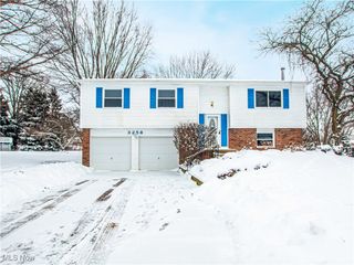 3258 Van Buren Drive, Brunswick, OH 44212