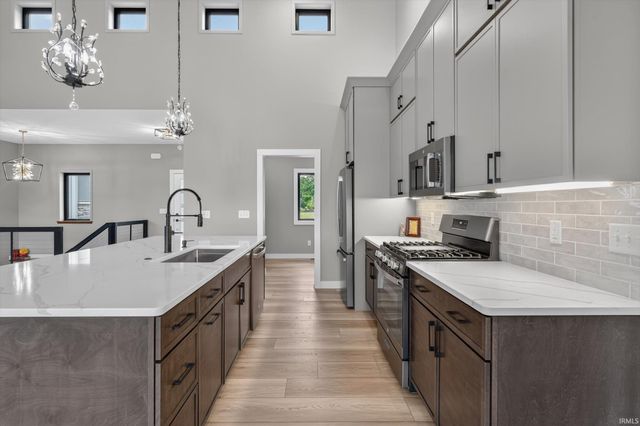 53284 Winfield Court, Bristol, IN 46507