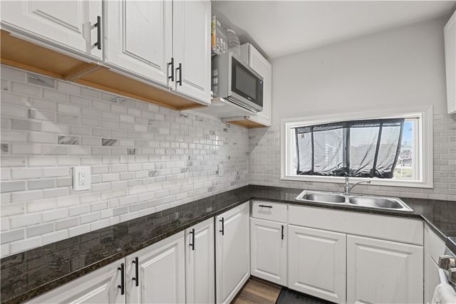 114 Amanda Ave, Mt Oliver, PA 15210