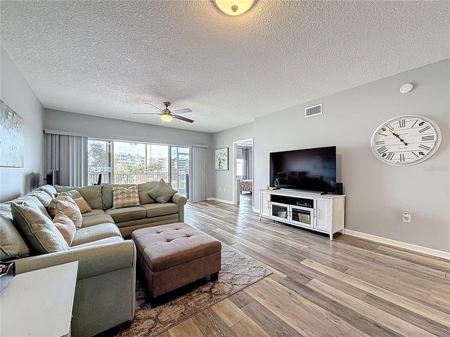 1200 COUNTRY CLUB DRIVE 3105, Largo, FL 33771