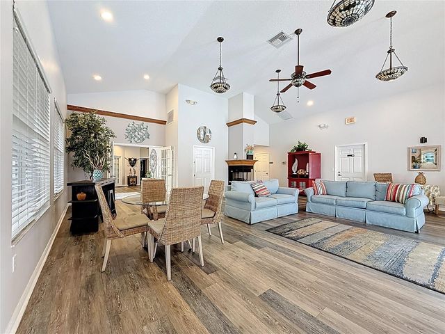 1200 COUNTRY CLUB DRIVE 3105, Largo, FL 33771