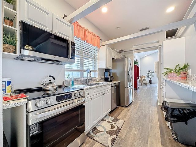 1200 COUNTRY CLUB DRIVE 3105, Largo, FL 33771