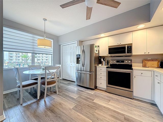 1200 COUNTRY CLUB DRIVE 3105, Largo, FL 33771