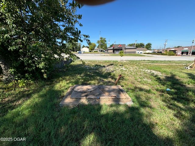 2801&2803 S Main, Joplin, MO 64804