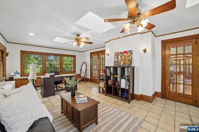 157 Sussex Road, Tenafly, NJ 07670