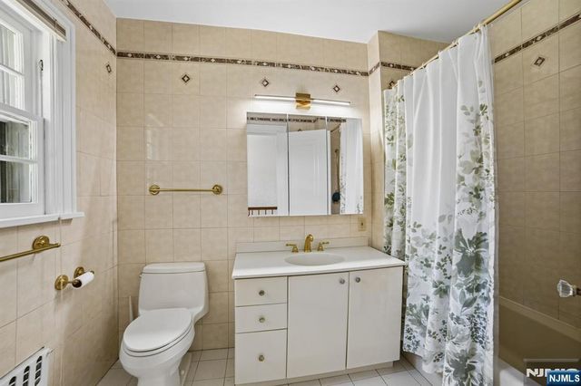 157 Sussex Road, Tenafly, NJ 07670