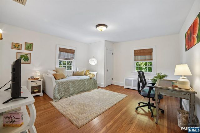 157 Sussex Road, Tenafly, NJ 07670