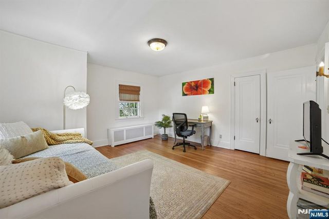 157 Sussex Road, Tenafly, NJ 07670