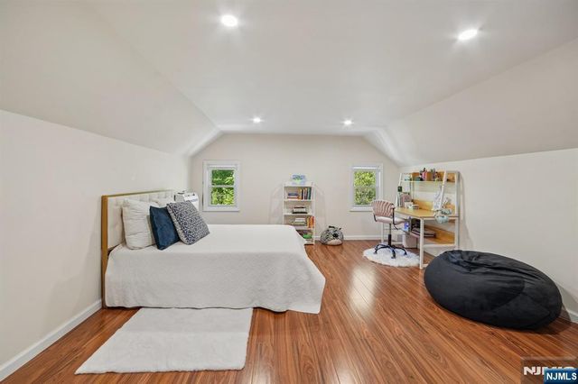 157 Sussex Road, Tenafly, NJ 07670