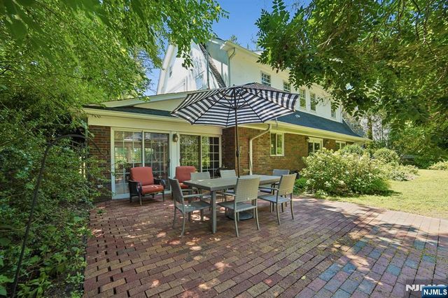157 Sussex Road, Tenafly, NJ 07670