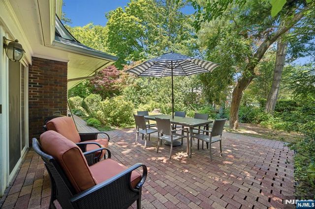 157 Sussex Road, Tenafly, NJ 07670