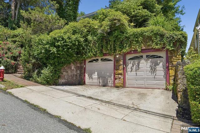 157 Sussex Road, Tenafly, NJ 07670