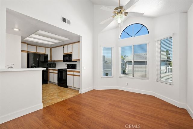 63 Huntington, Irvine, CA 92620