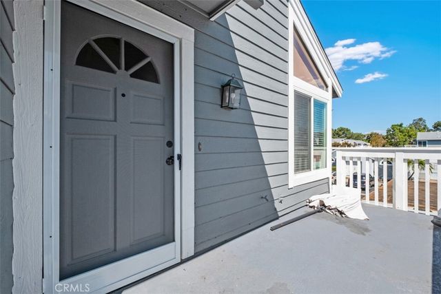 63 Huntington, Irvine, CA 92620