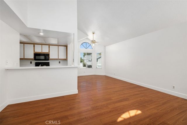 63 Huntington, Irvine, CA 92620