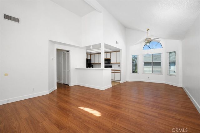 63 Huntington, Irvine, CA 92620