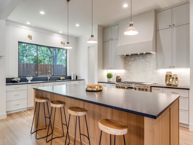 1622 Old Gate Lane, Dallas, TX 75218