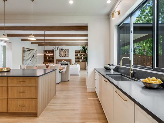 1622 Old Gate Lane, Dallas, TX 75218