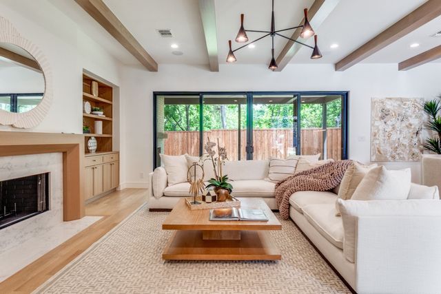 1622 Old Gate Lane, Dallas, TX 75218